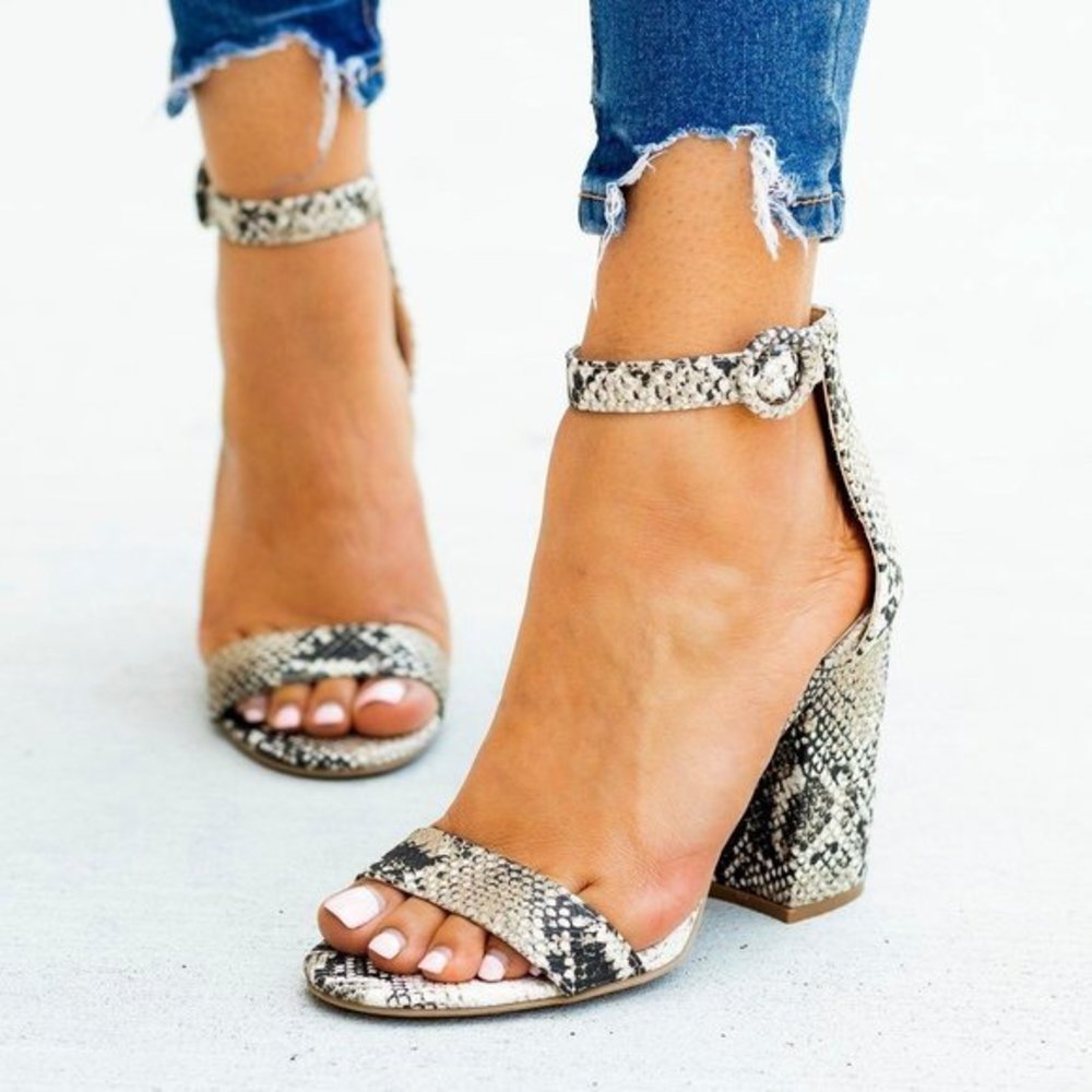 NEW Qupid‎ Snake Print Ankle Strap Heels 6US